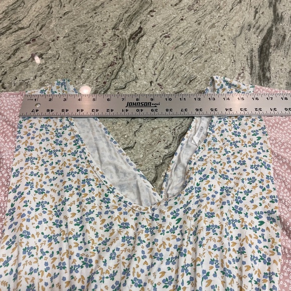 Stitchdrop Cottage Bloom Flutter Sleeve V neck Mini Dress Floral - Picture 10 of 11